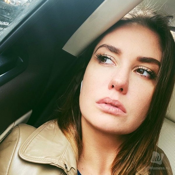 &laquo;Полный провал&raquo;: Муцениеце напугала поклонников сообщением о разводе с Прилучным