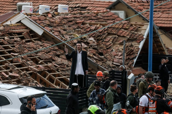 
                Ирану объявлена война с режимом
            