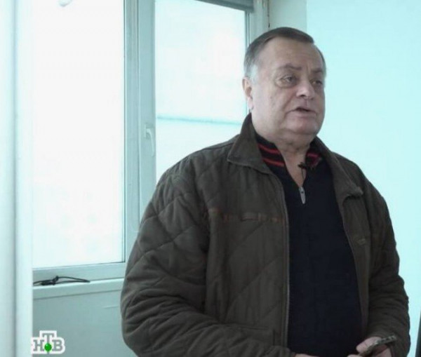 Отец Жанны Фриске объяснил затопление квартиры младшей дочери Отец Жанны Фриске объяснил затопление квартиры младшей дочери