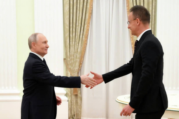 
                Их Сийяртельство
            